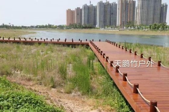 Nail / Clip Installation Waterproof Decking Boards Termite Resistant Long Lasting